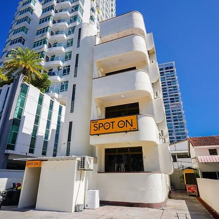 Hotel Spot On 89645 Ong'S Court George Town Esterno foto