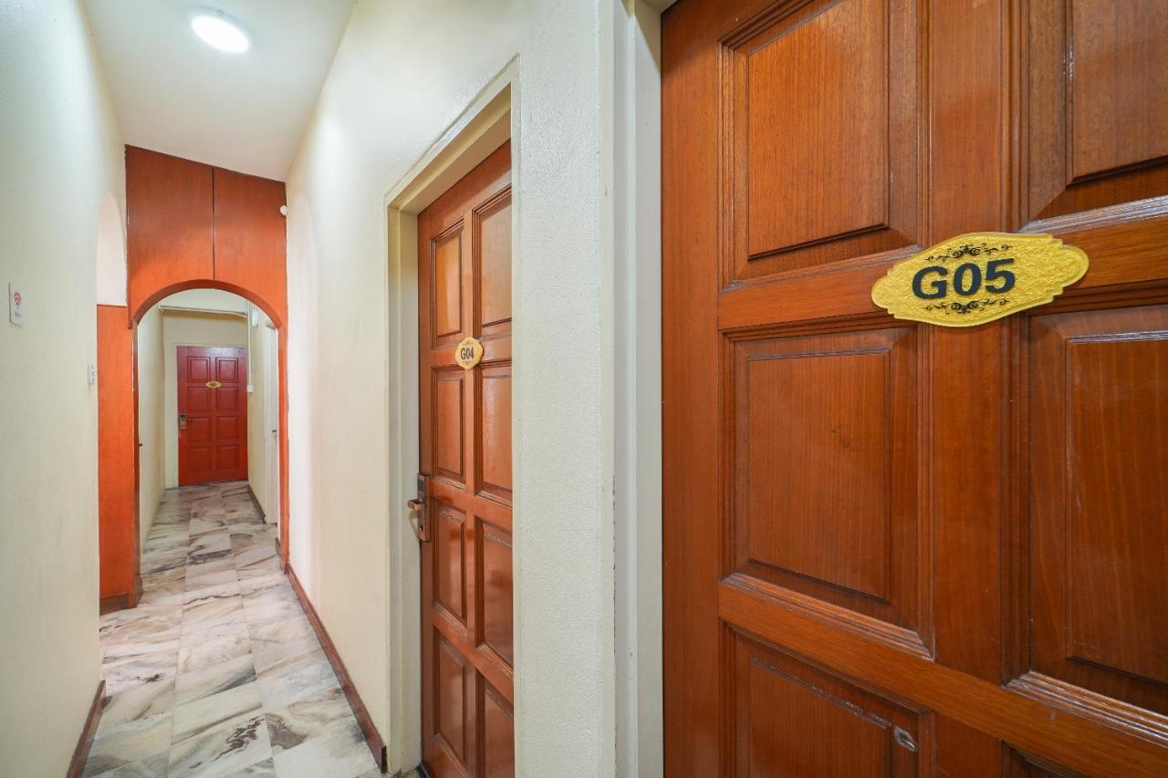 Hotel Spot On 89645 Ong'S Court George Town Esterno foto